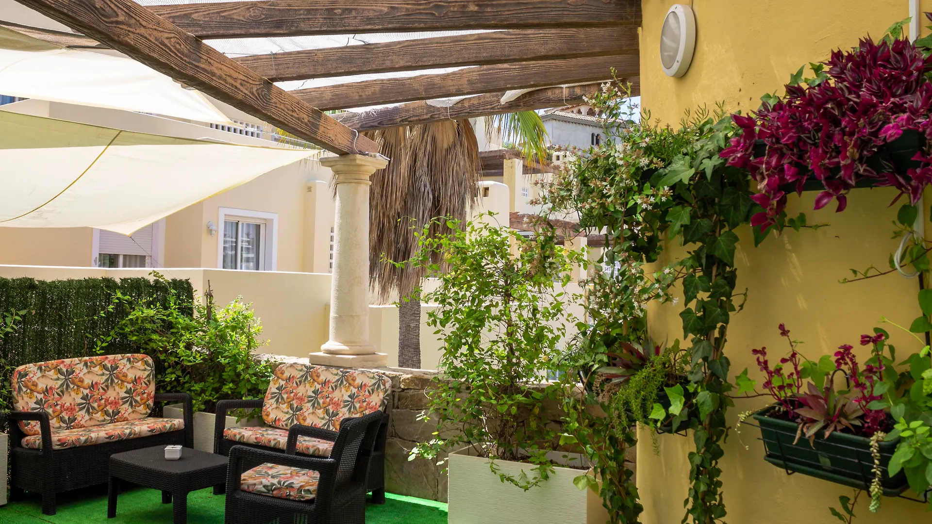Checkin Colina Del Paraiso Estepona
